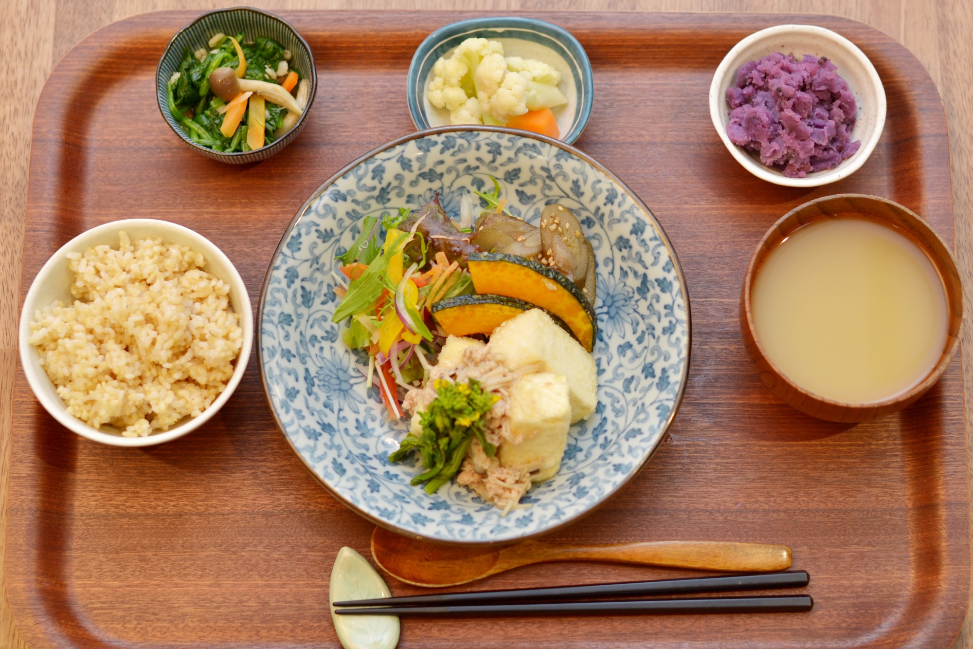野菜とつぶつぶ　アプサラカフェ