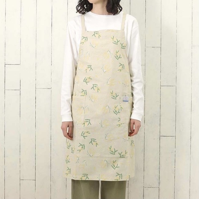 新生活にぴったり！ミモザ柄のエプロン💐