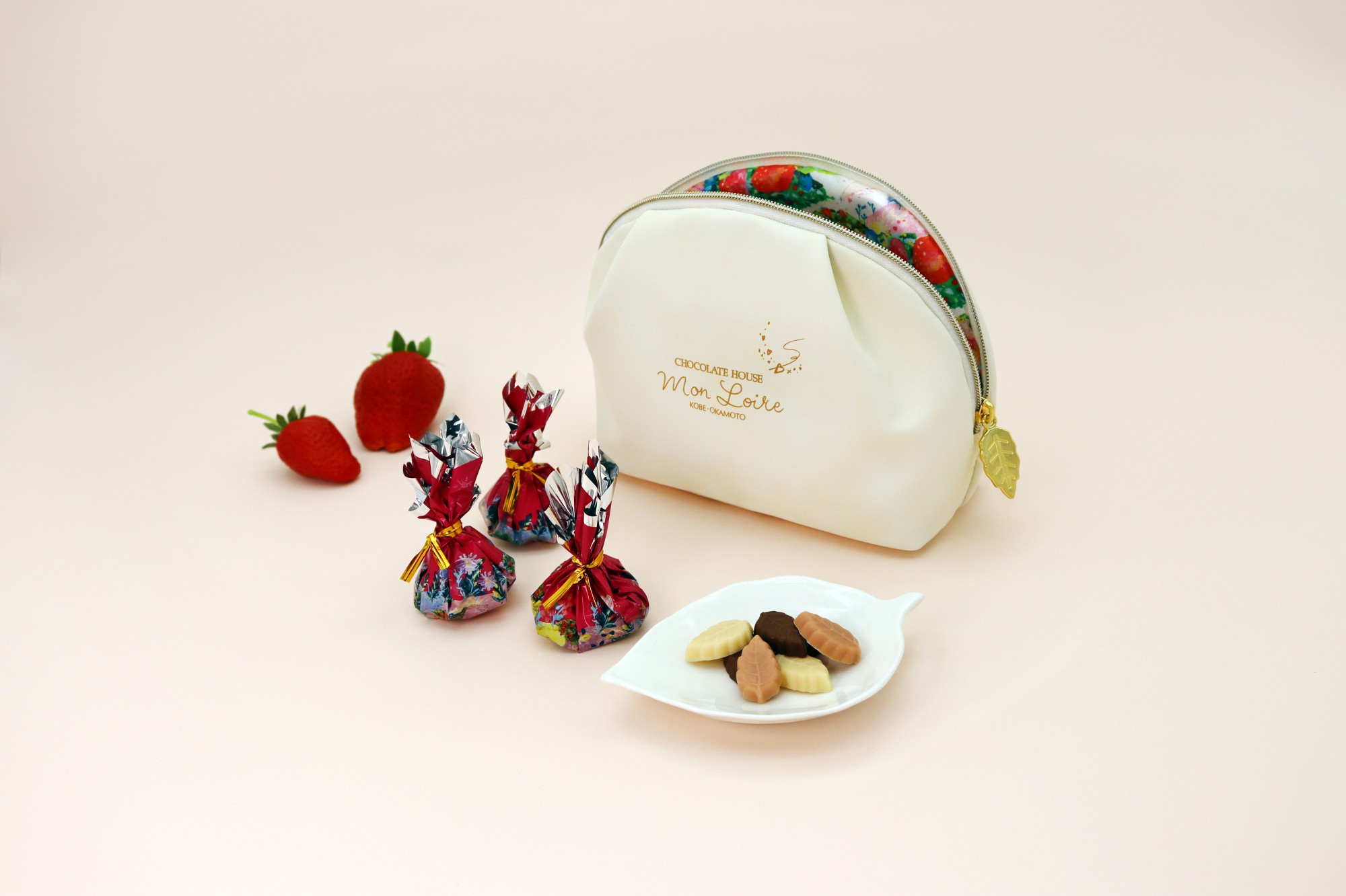 リーフメモリーポーチ《苺畑の見える丘》